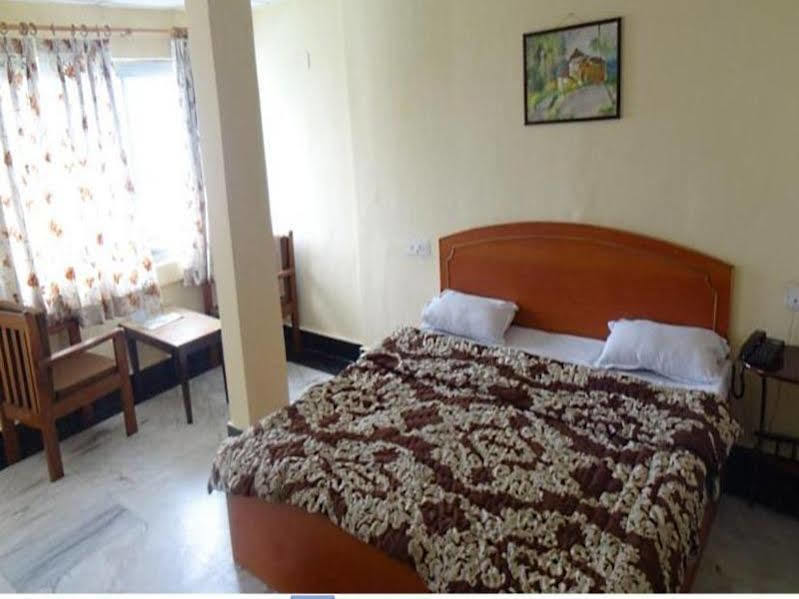 Treebo Mayur, Mall Road Mussoorie Ngoại thất bức ảnh