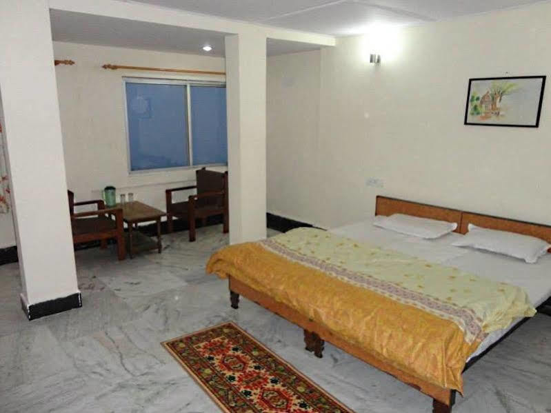 Treebo Mayur, Mall Road Mussoorie Ngoại thất bức ảnh
