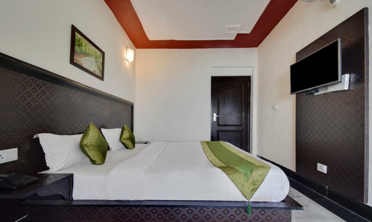 Treebo Mayur, Mall Road Mussoorie Ngoại thất bức ảnh