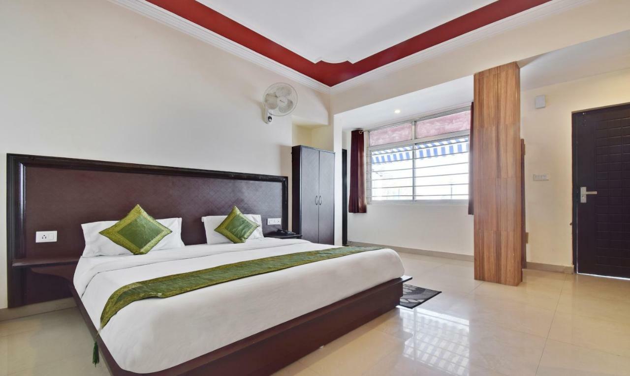 Treebo Mayur, Mall Road Mussoorie Ngoại thất bức ảnh