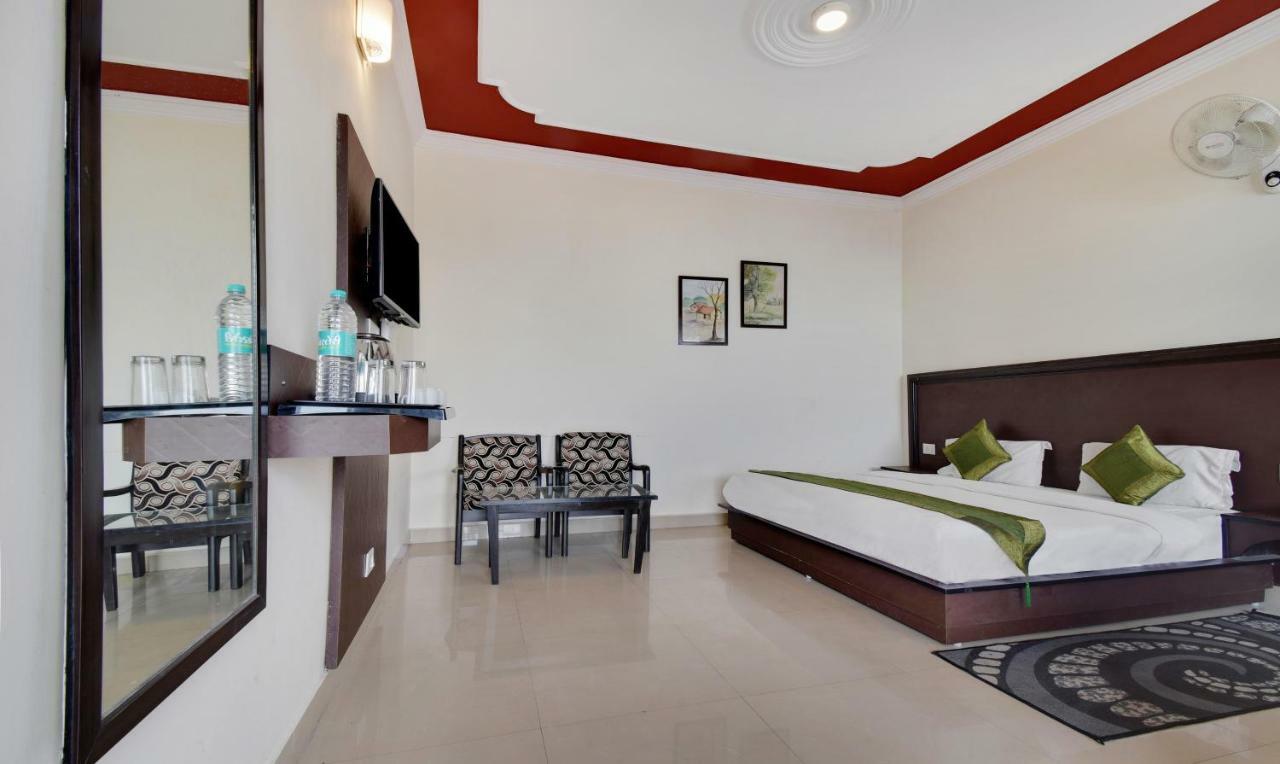 Treebo Mayur, Mall Road Mussoorie Ngoại thất bức ảnh