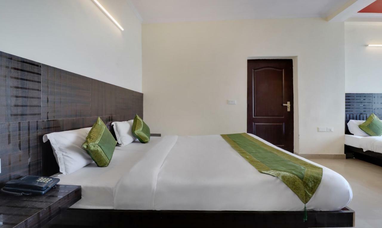 Treebo Mayur, Mall Road Mussoorie Ngoại thất bức ảnh